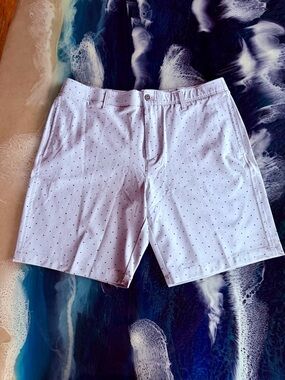 New NO Tags Under Armour UA Men's Performance Golf Printed Shorts white/Gray W38